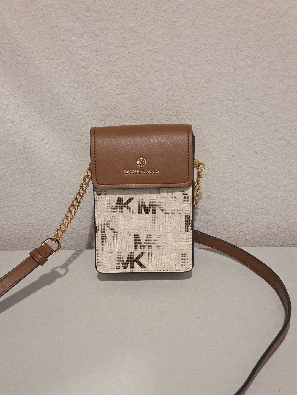 Michael Kors Tan Leather and Cream Signature Crossbody Phone Pouch